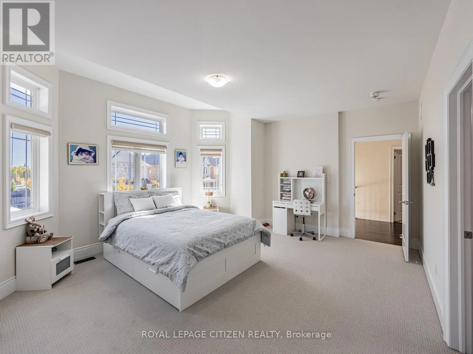 15 POSSESSION CRESCENT