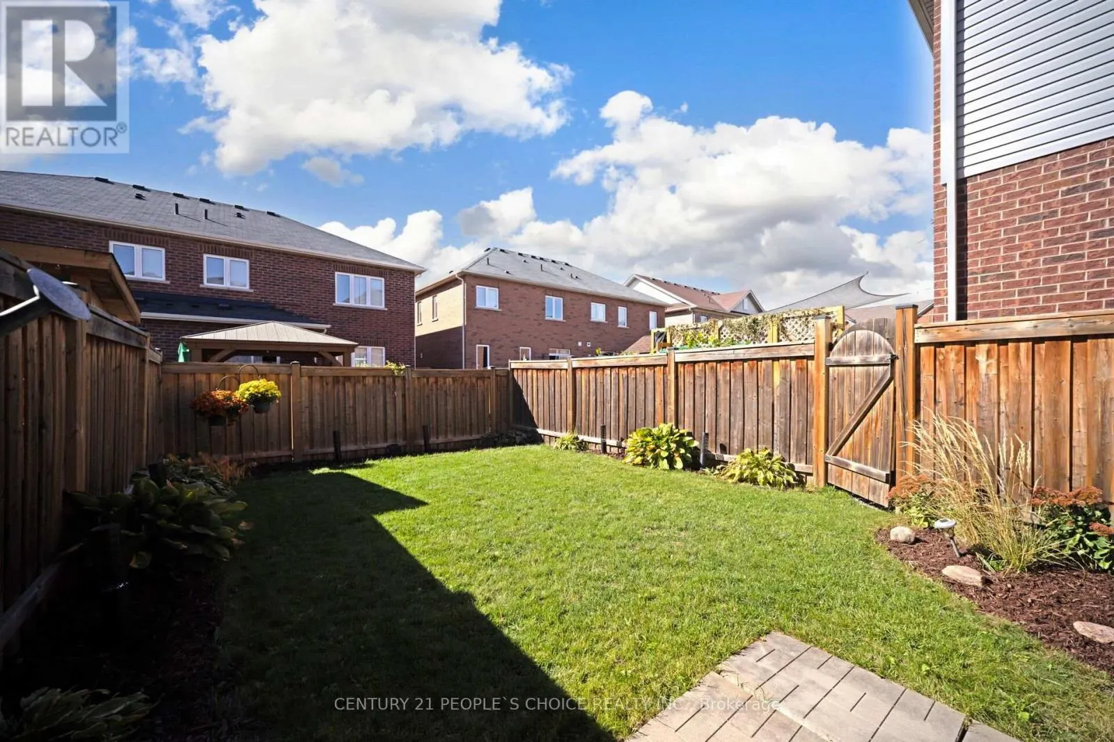 116 KEMPENFELT TRAIL