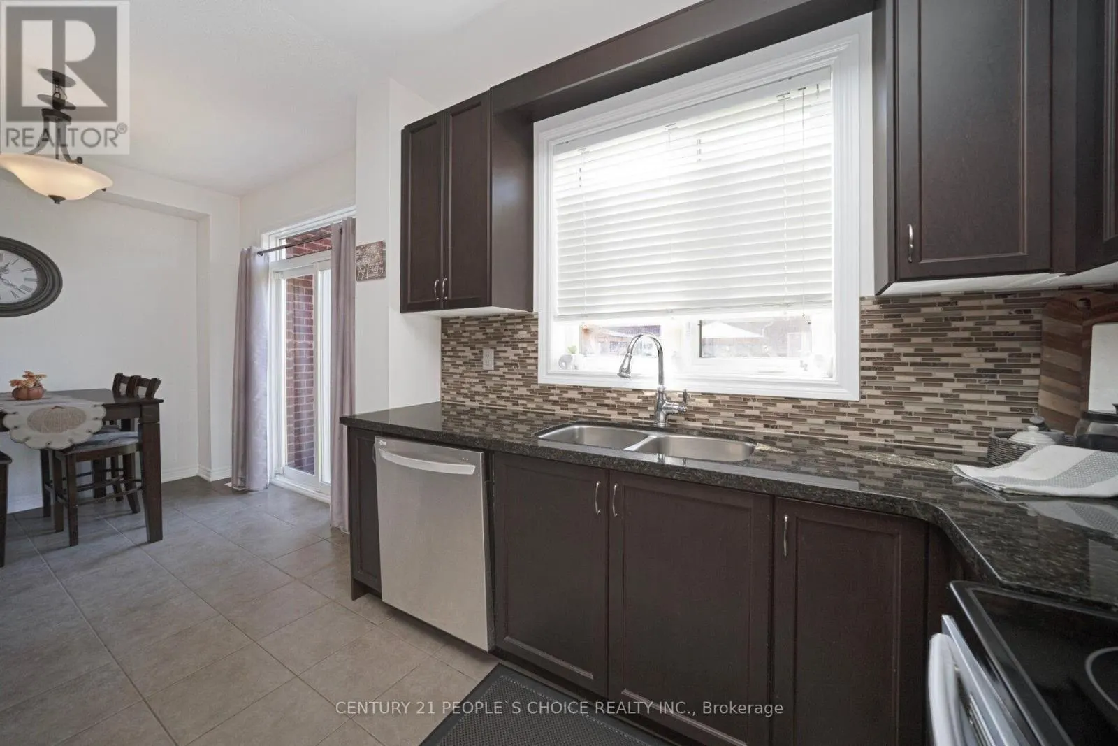 116 KEMPENFELT TRAIL
