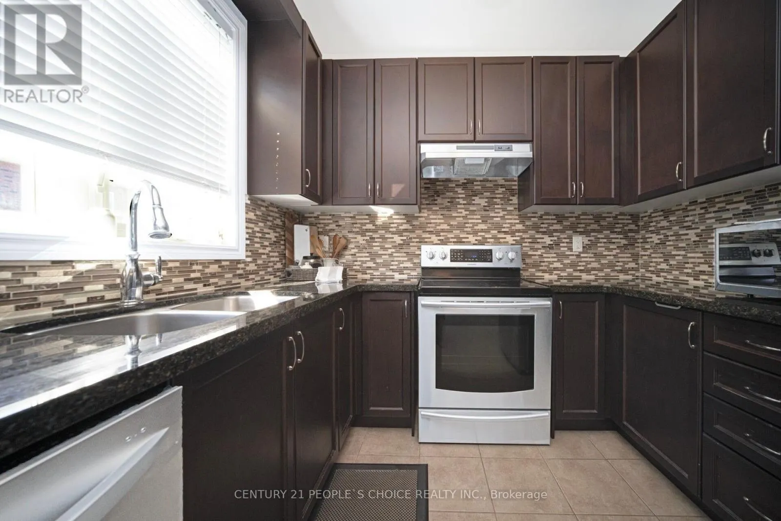 116 KEMPENFELT TRAIL