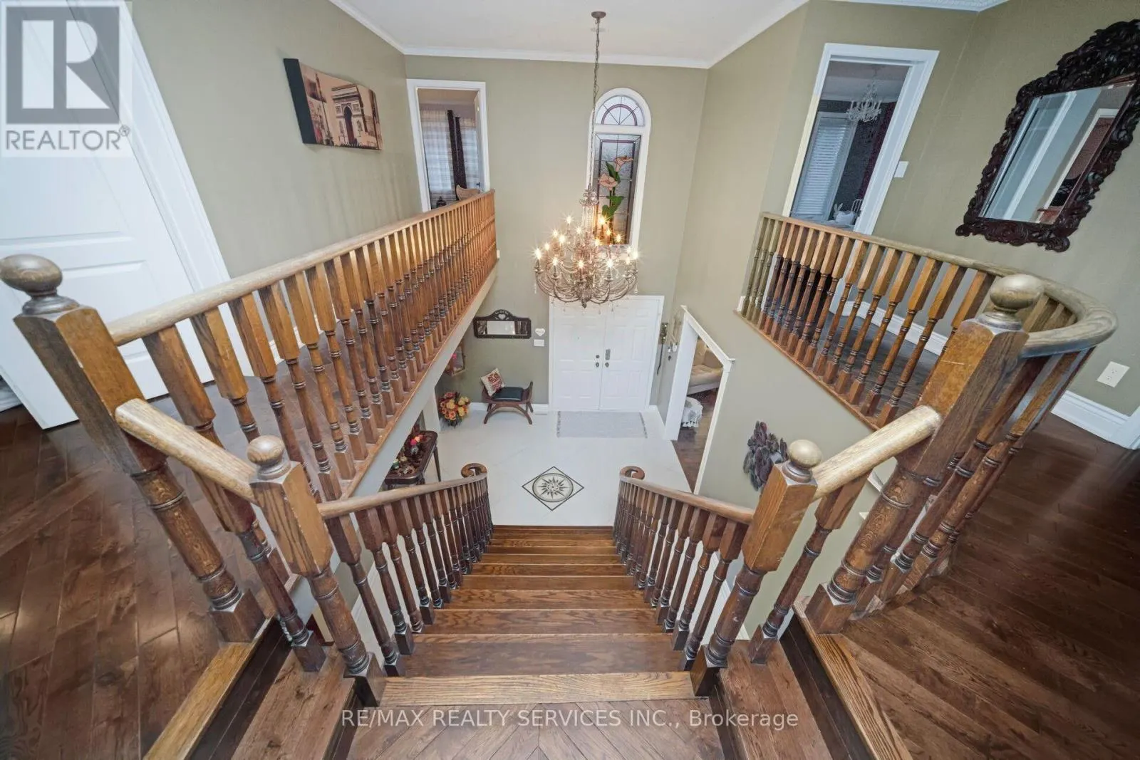 74 LEEWARD DRIVE N
