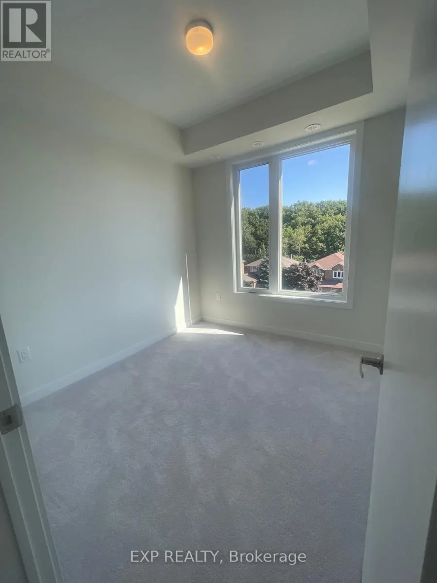 21 - 3538 COLONIAL DRIVE
