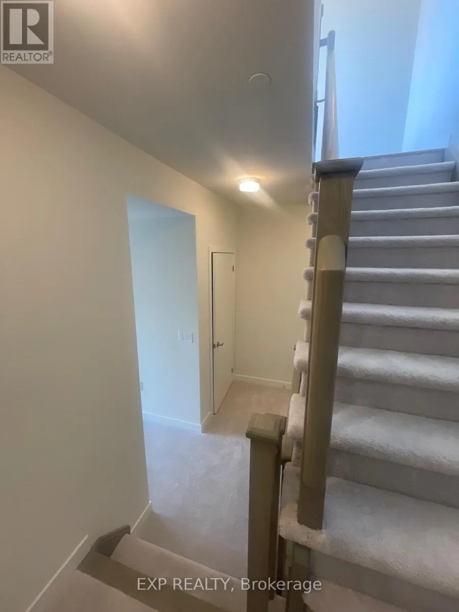 21 - 3538 COLONIAL DRIVE