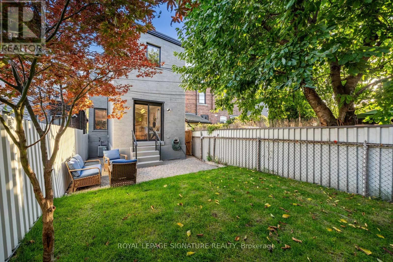300 WALLACE AVENUE