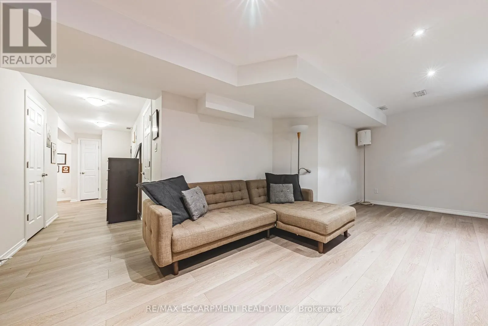 5222 EASTON ROAD
