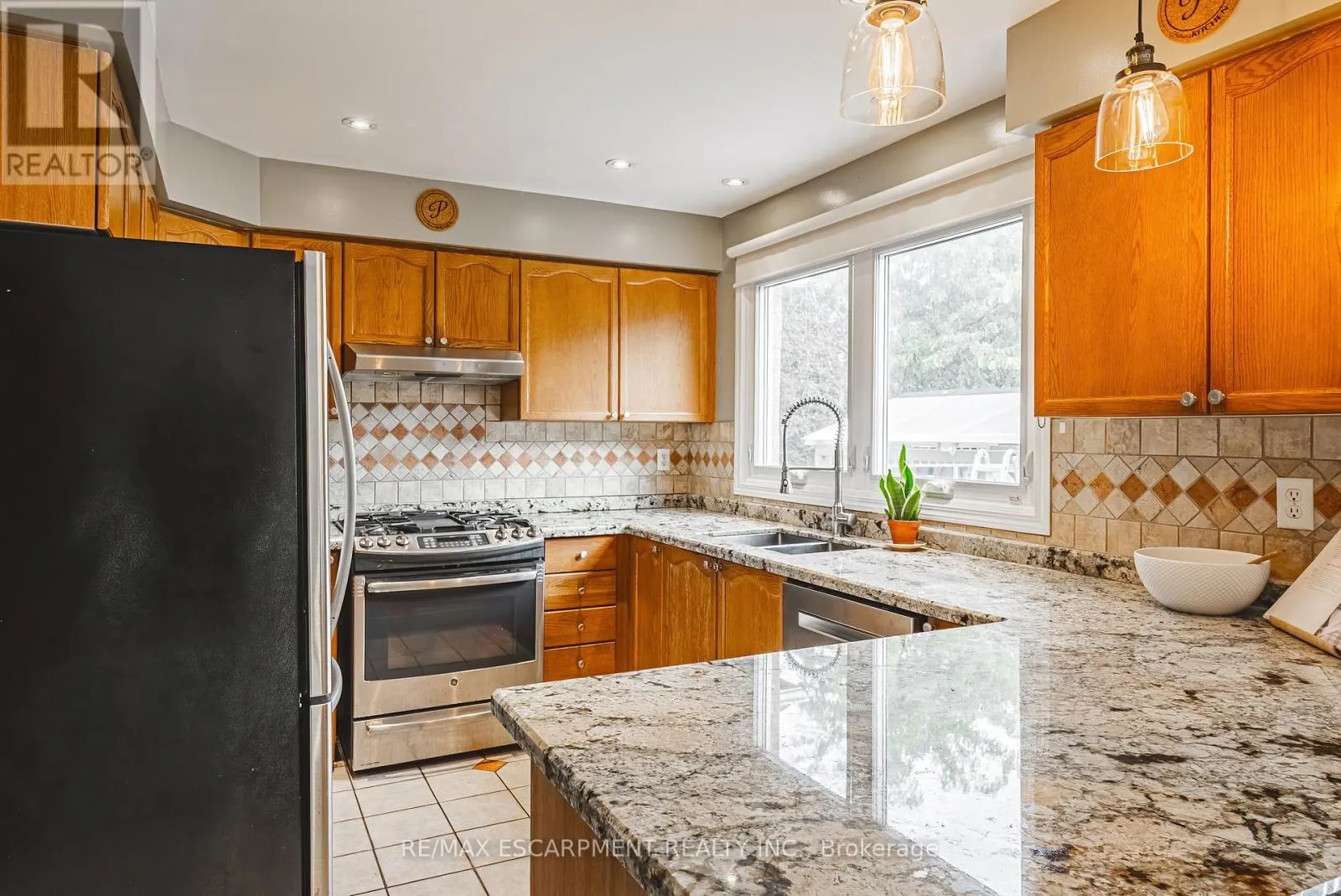 5222 EASTON ROAD