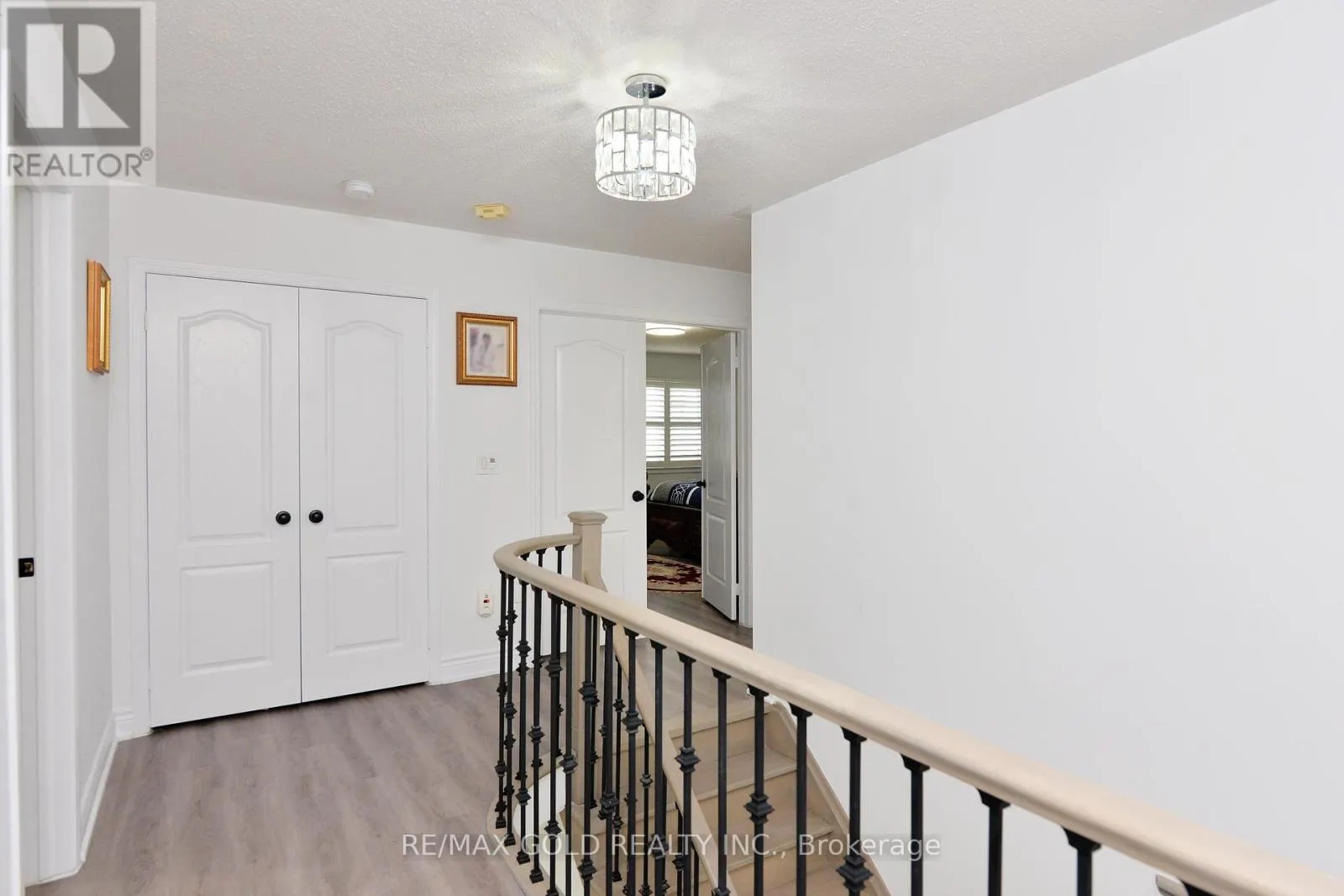 1 BLAKETON COURT