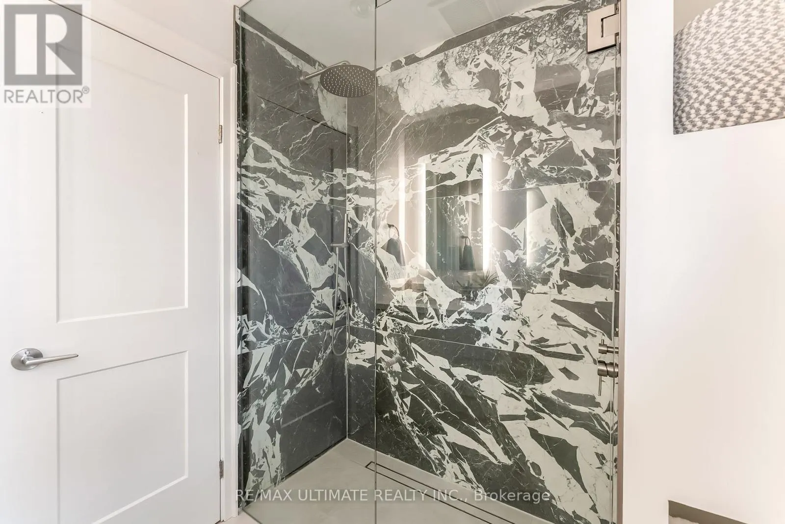 4157 MARBLETHORNE COURT