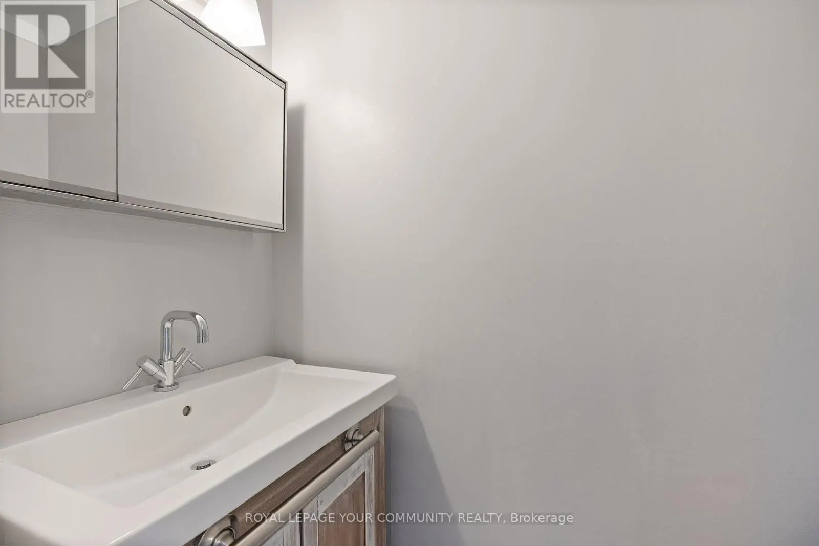 39 - 1020 CENTRAL PARK DRIVE