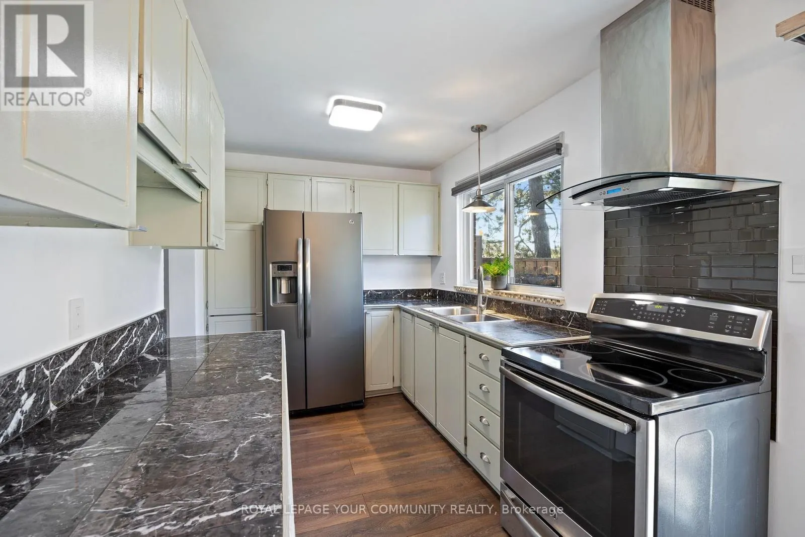 39 - 1020 CENTRAL PARK DRIVE