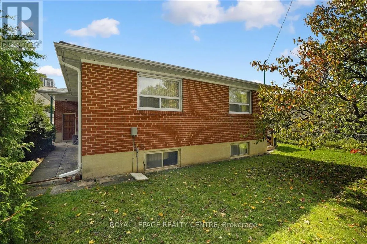 151 REDGRAVE DRIVE