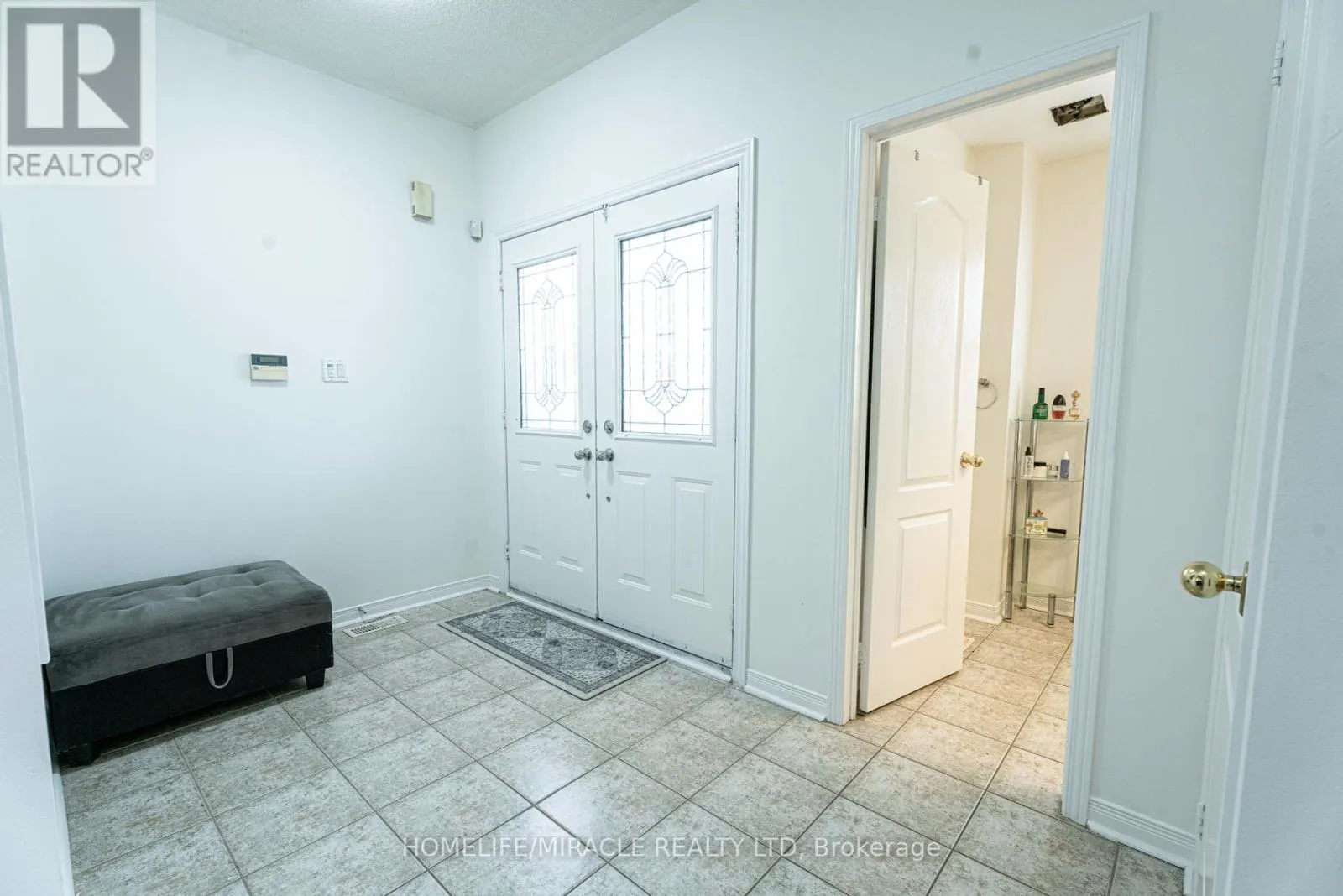 16 SIGNET COURT