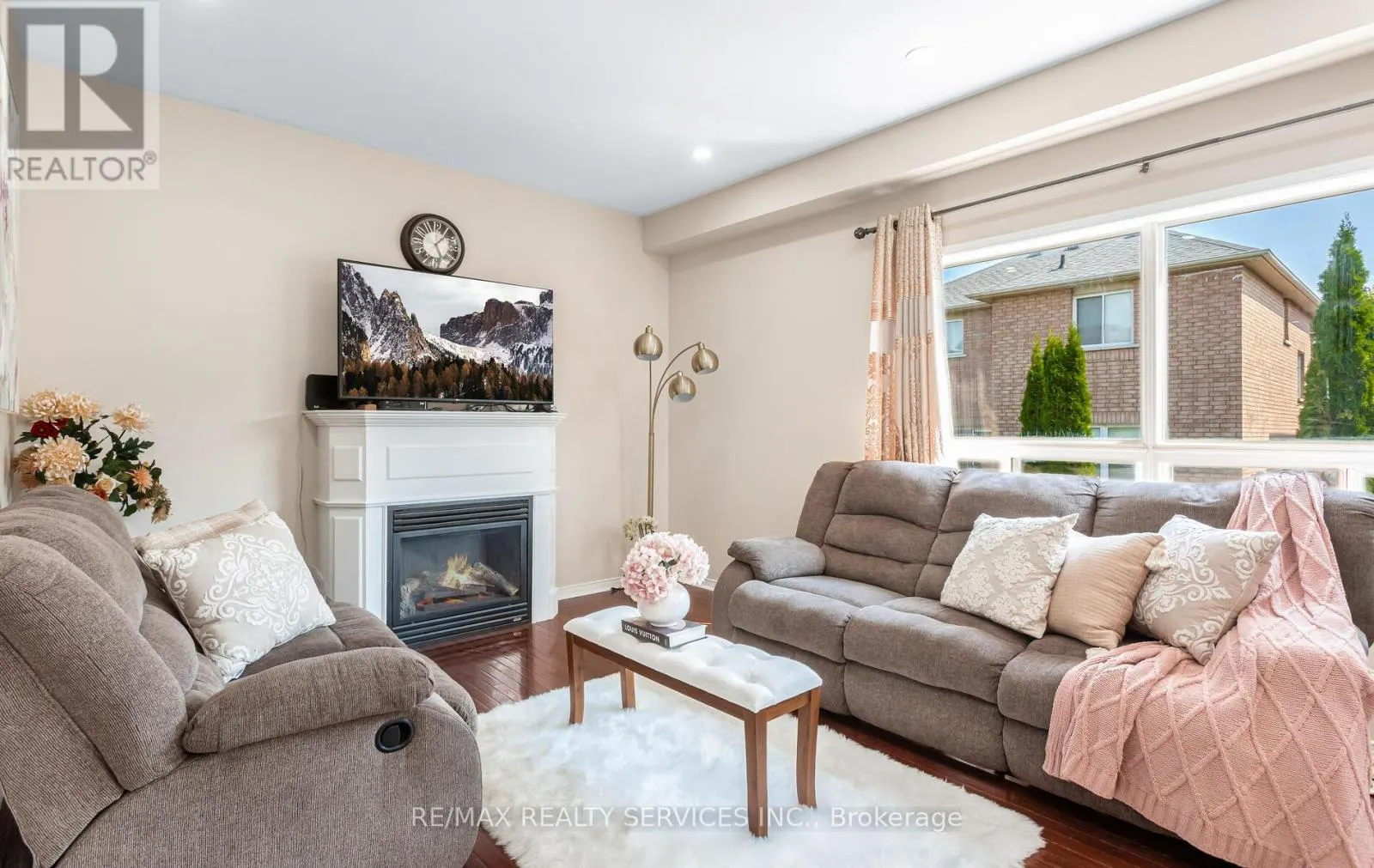 3770 BRINWOOD GATE