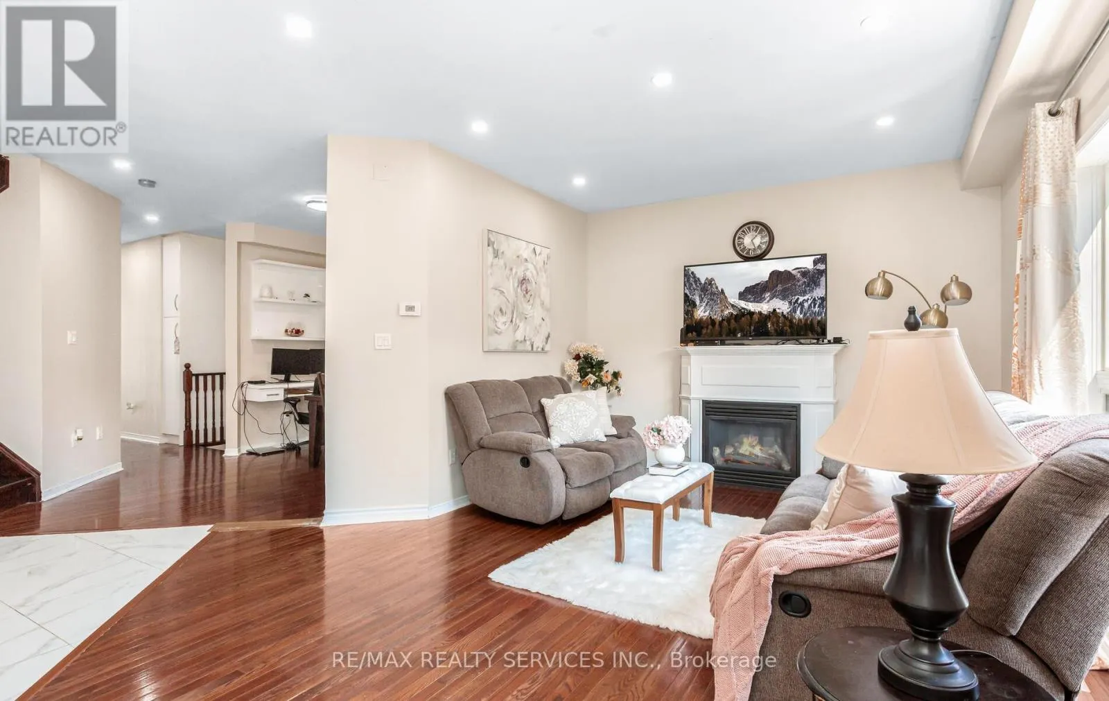 3770 BRINWOOD GATE
