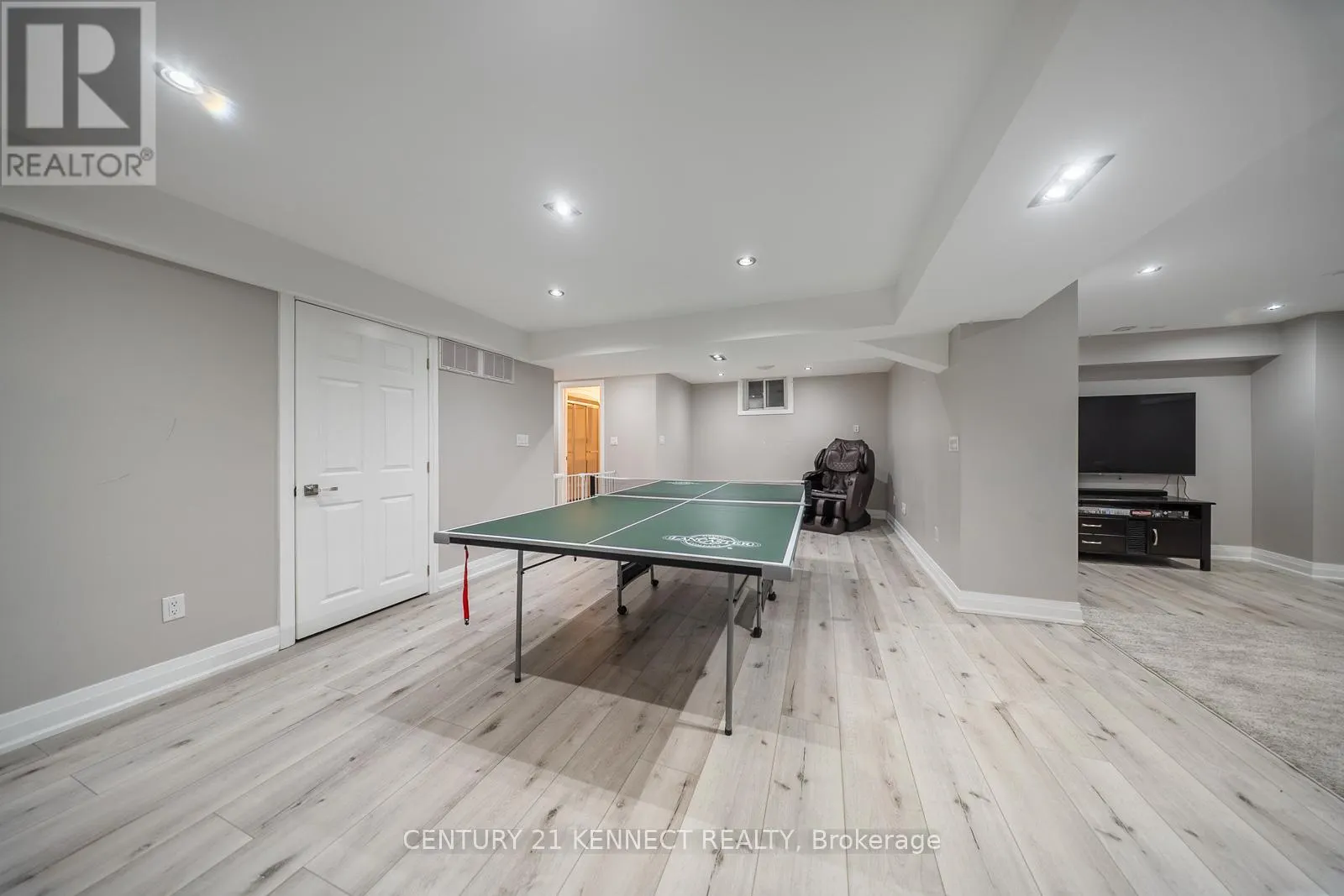 656 KAISER DRIVE