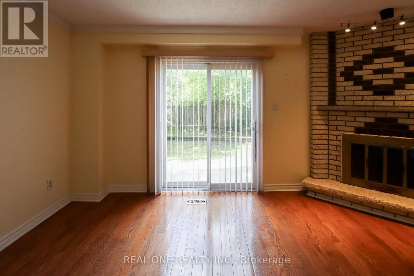 4139 QUAKER HILL DRIVE