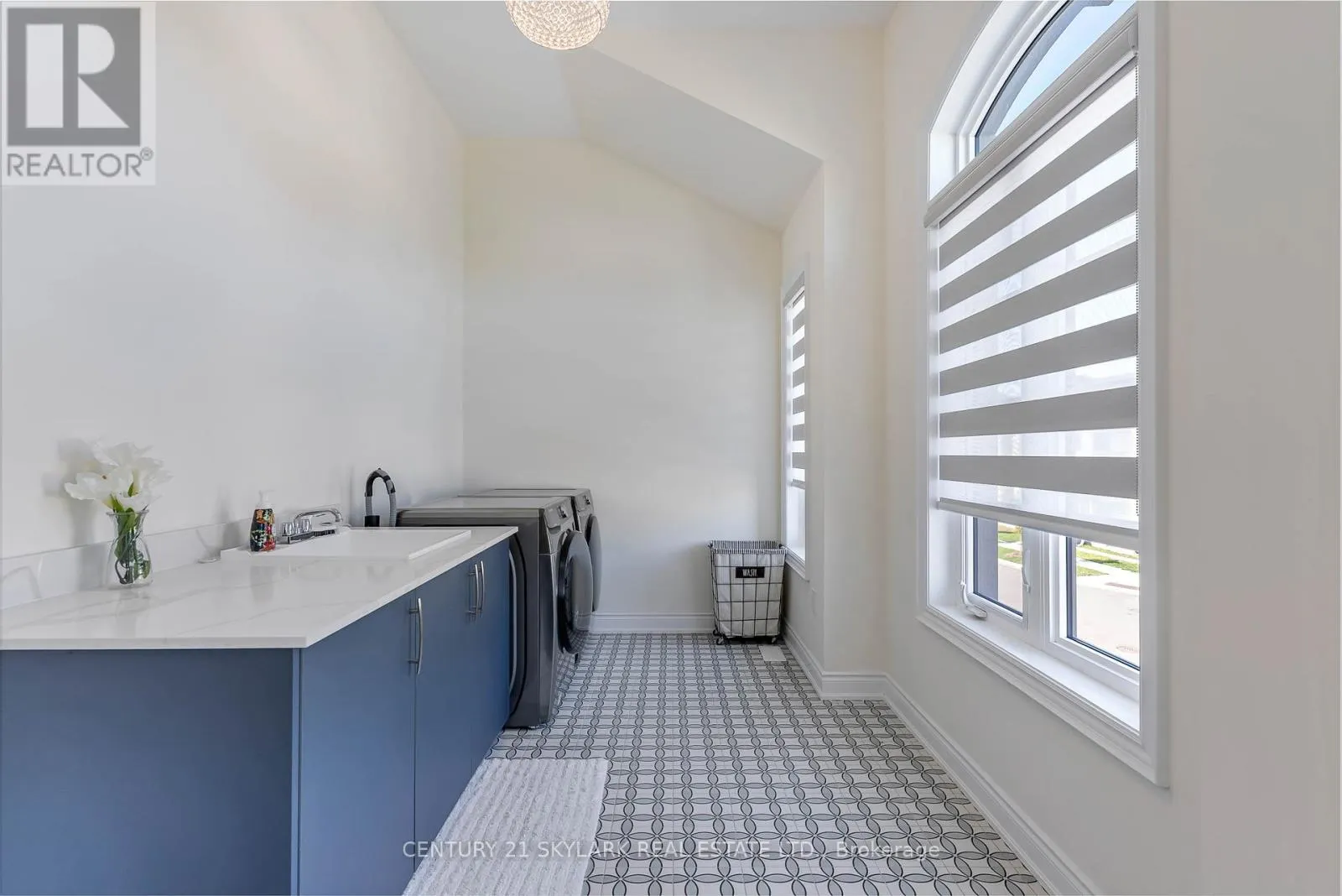 2404 EDWARD LEAVER TRAIL
