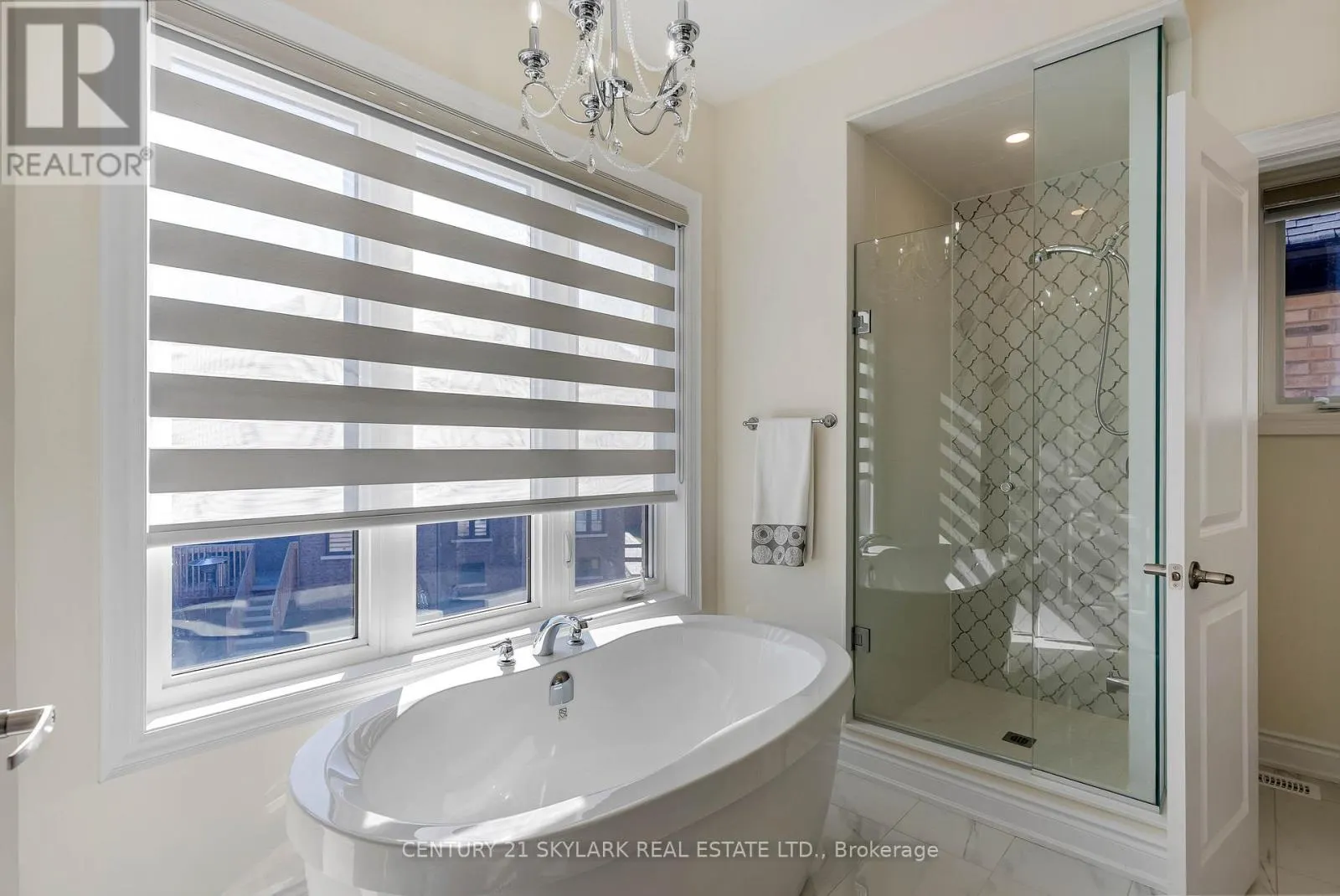 2404 EDWARD LEAVER TRAIL