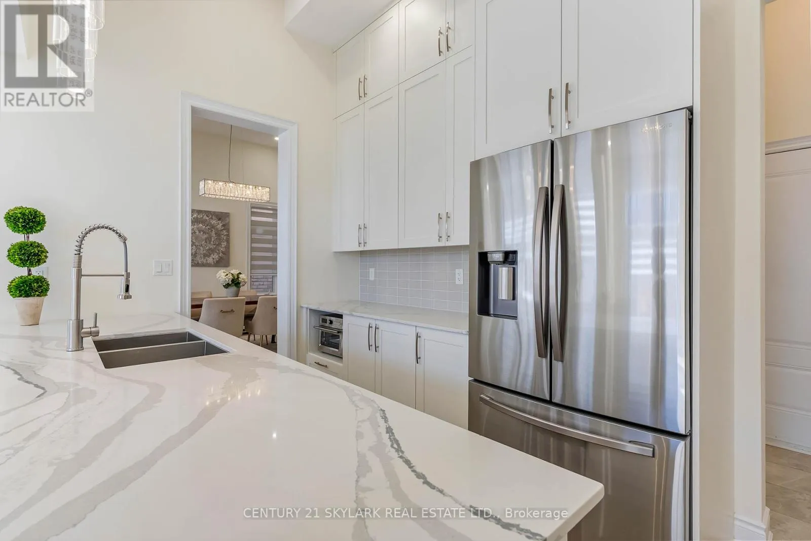 2404 EDWARD LEAVER TRAIL