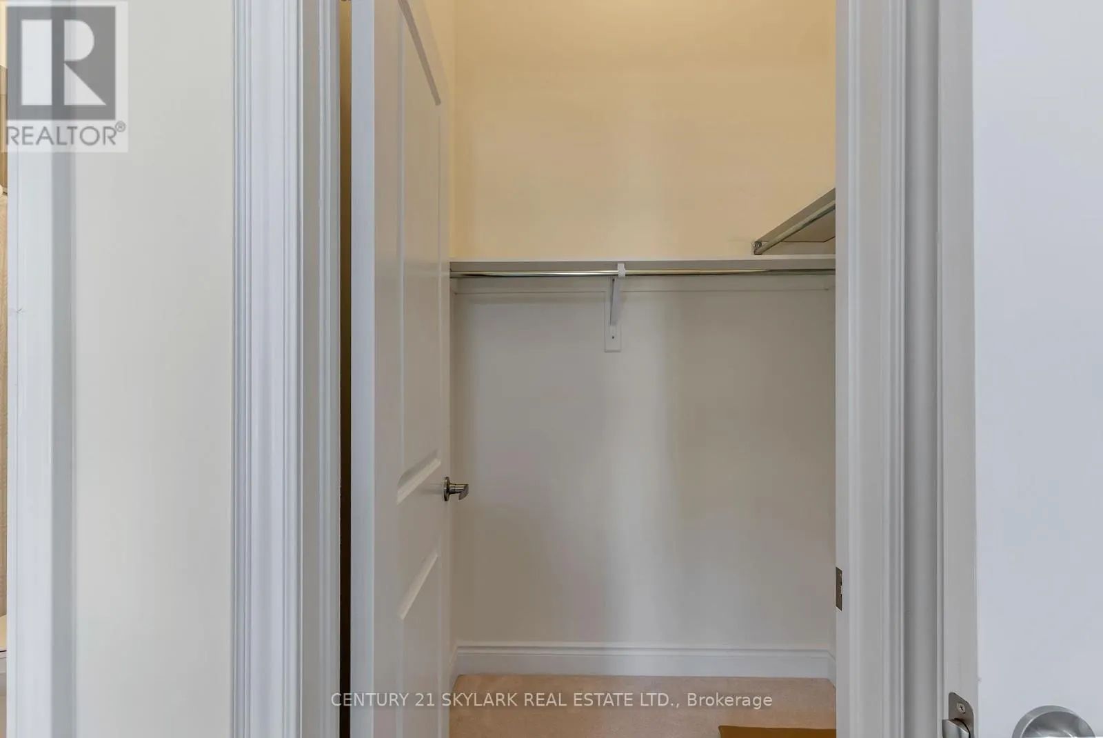 2404 EDWARD LEAVER TRAIL