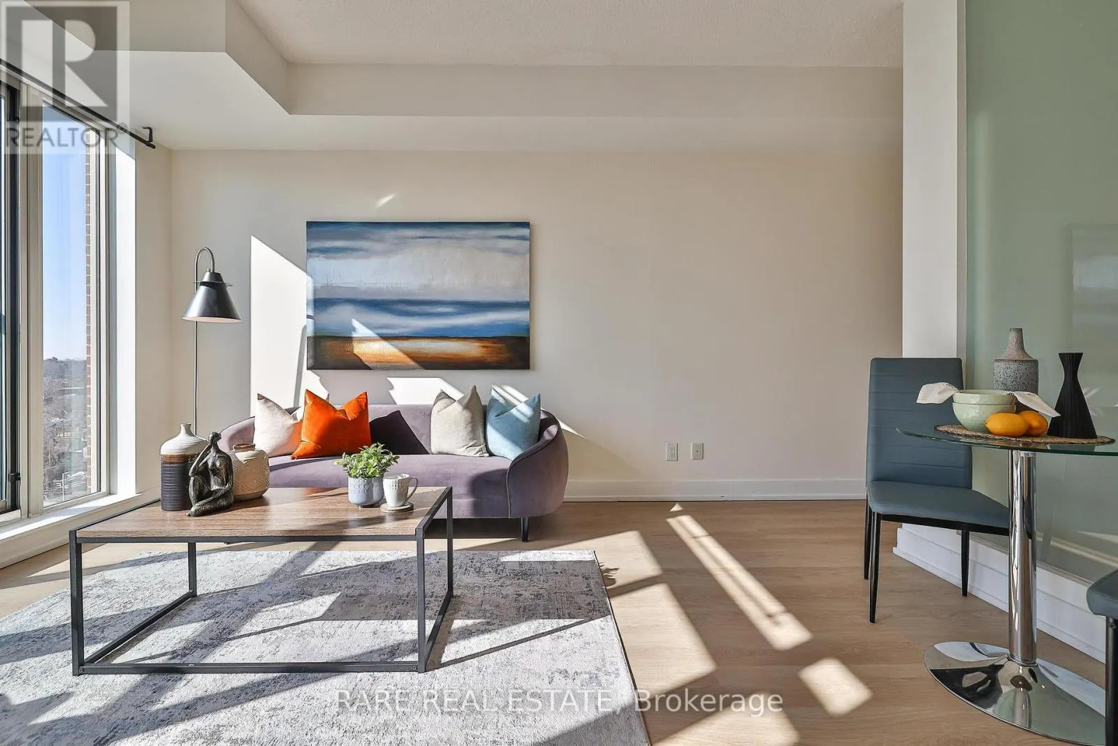 607 - 1638 BLOOR STREET W