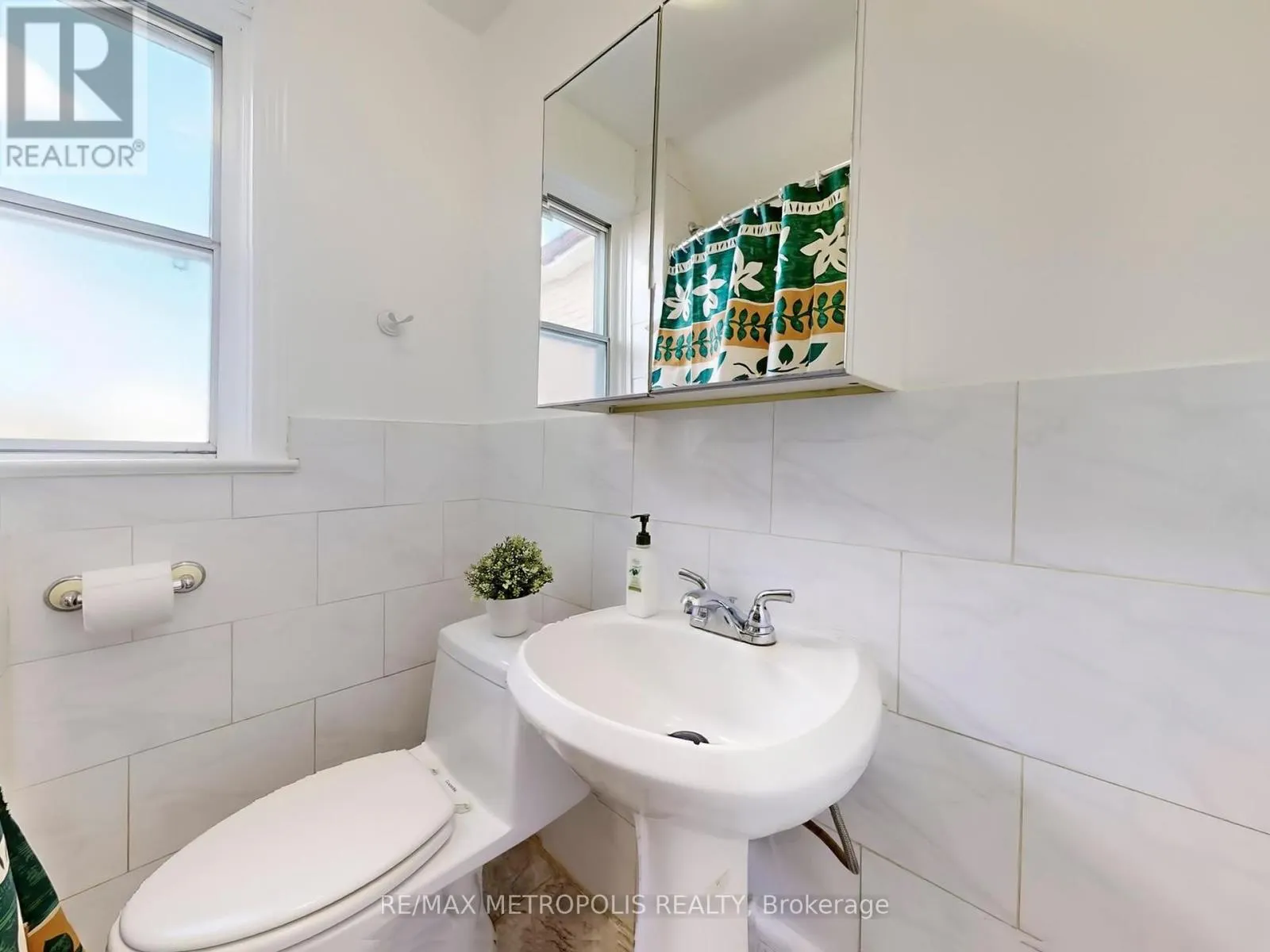 28 EVERSFIELD ROAD
