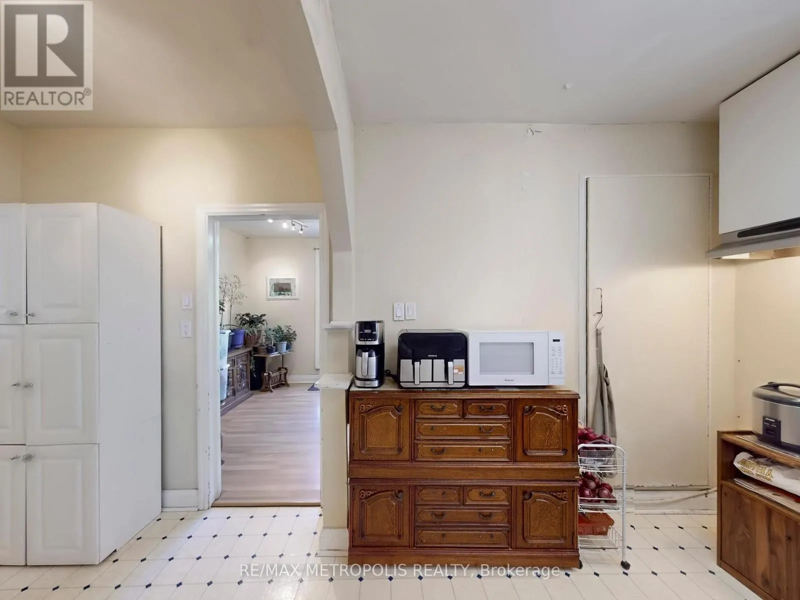 28 EVERSFIELD ROAD