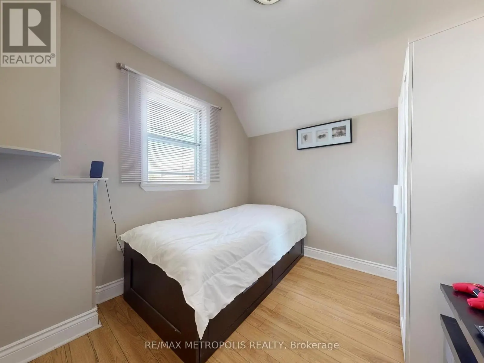 28 EVERSFIELD ROAD