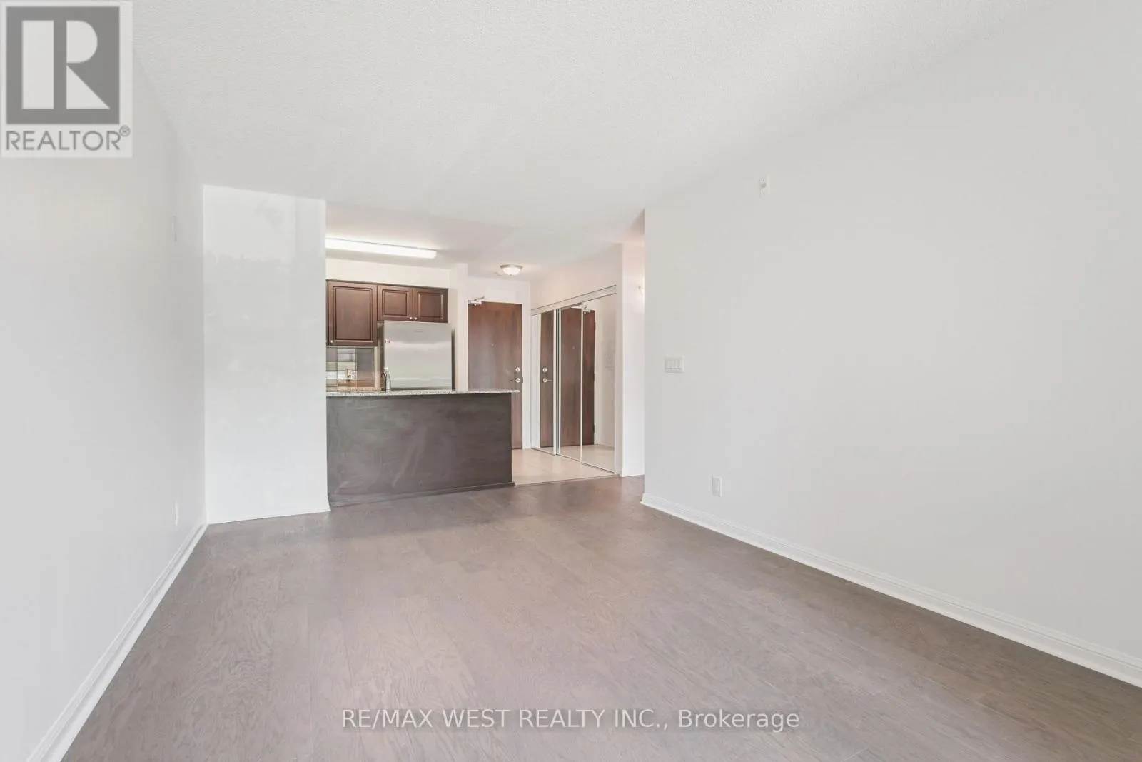 117 - 50 VIA ROSEDALE