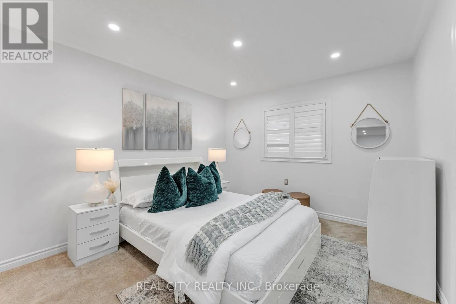 106 BENADIR AVENUE
