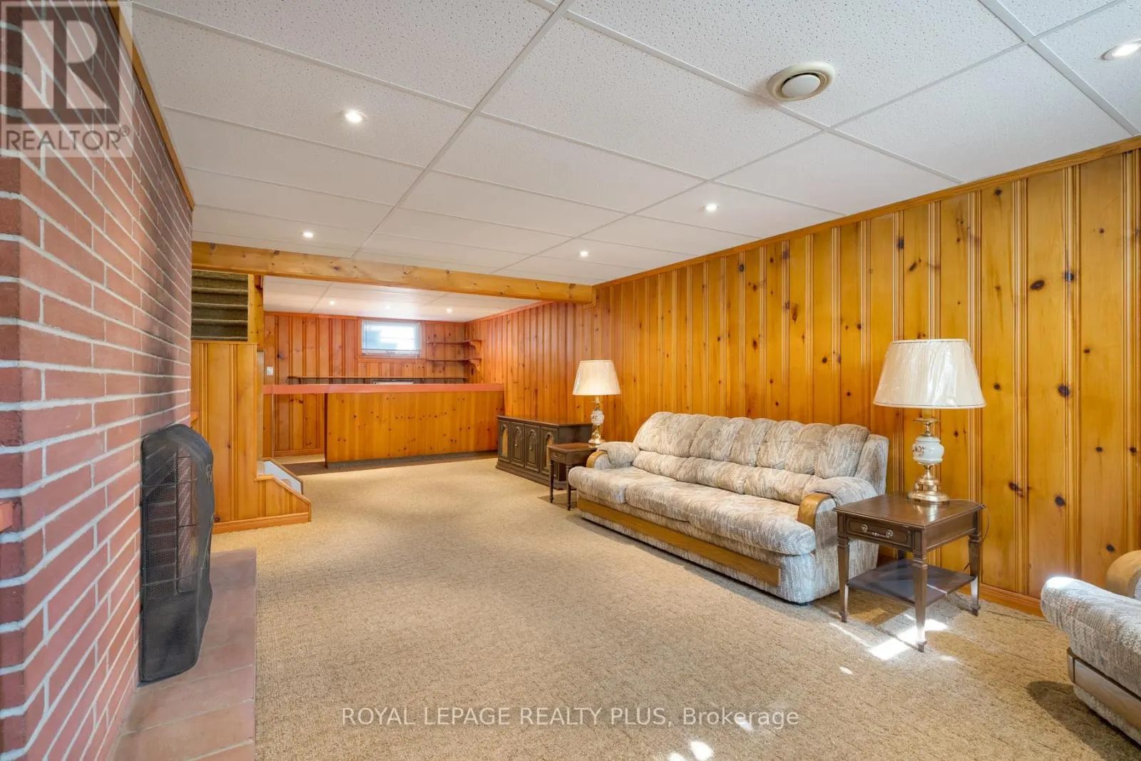 1509 KENNETH DRIVE