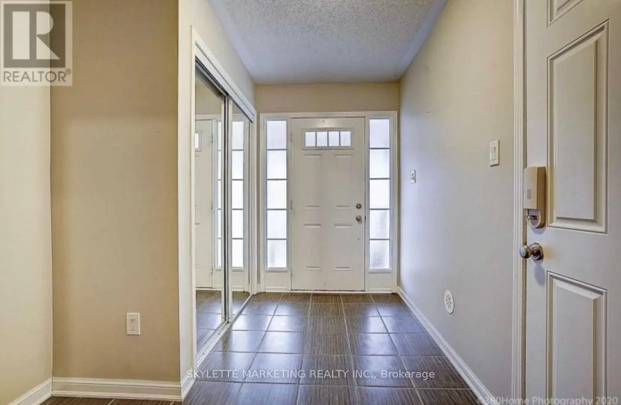 238 MORTIMER CRESCENT