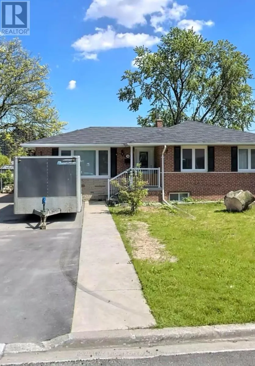 34 ASHWOOD CRESCENT