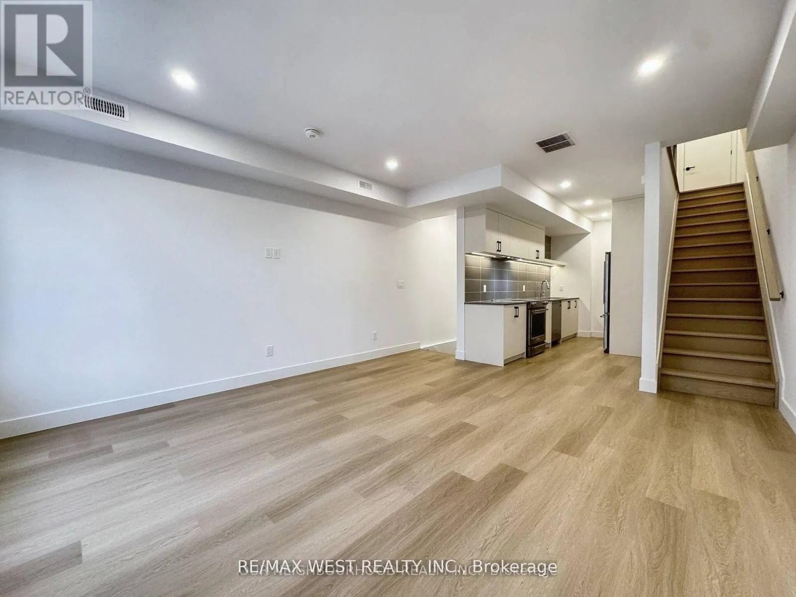 49 MORNINGSIDE AVENUE