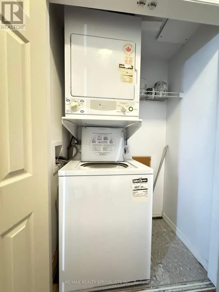 517 - 220 BURNHAMTHORPE ROAD W