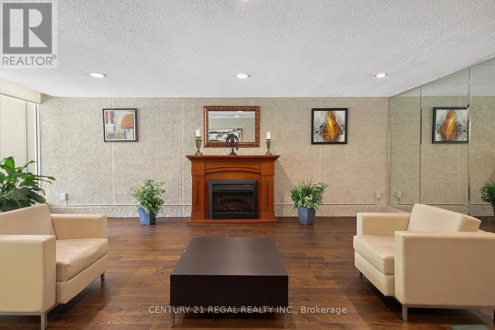 1207 - 812 BURNHAMTHORPE ROAD E