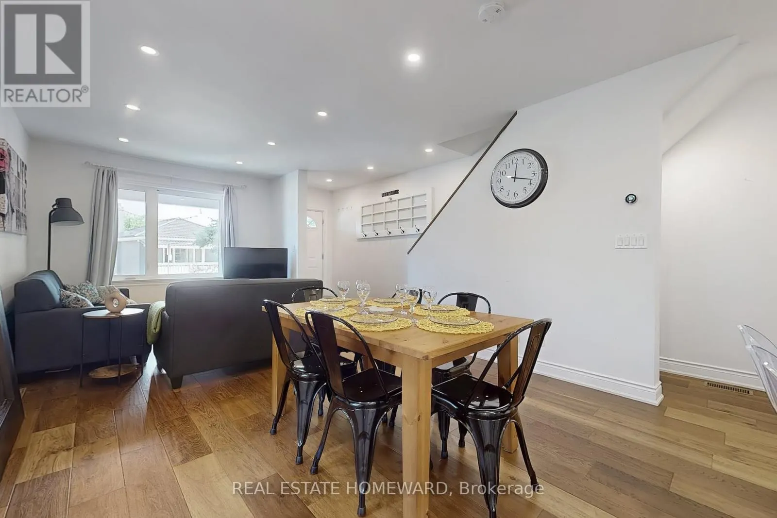 48 HOLLEY AVENUE