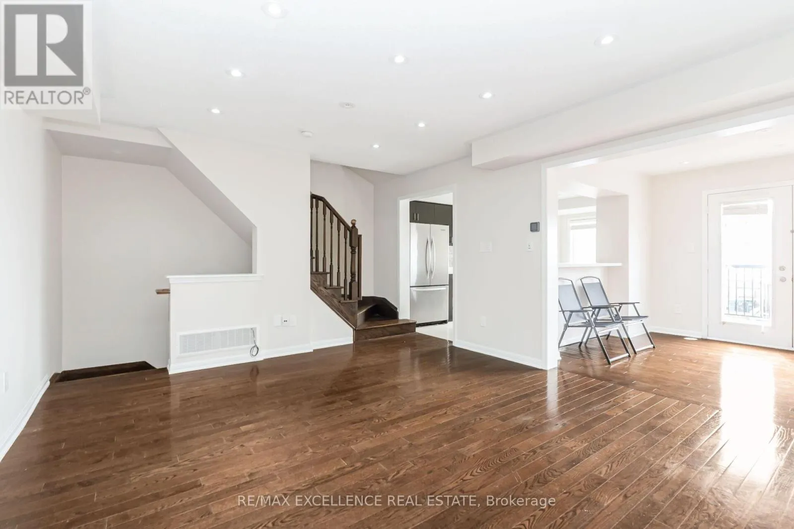 127 BLEASDALE AVENUE