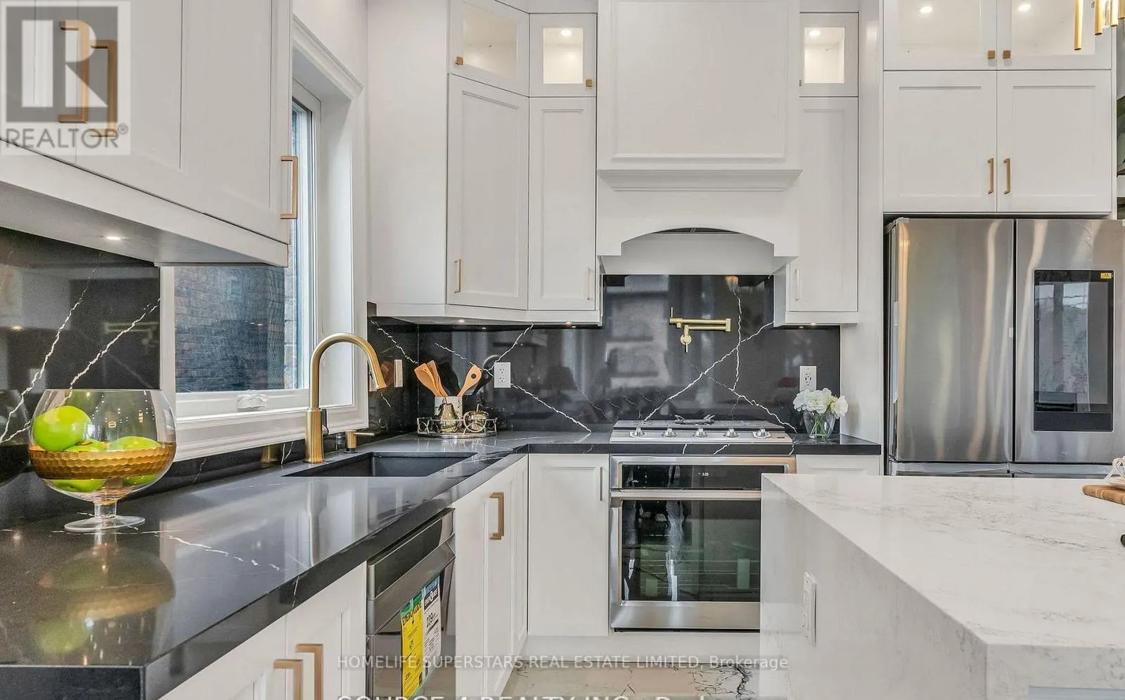 603 ROYAL YORK ROAD