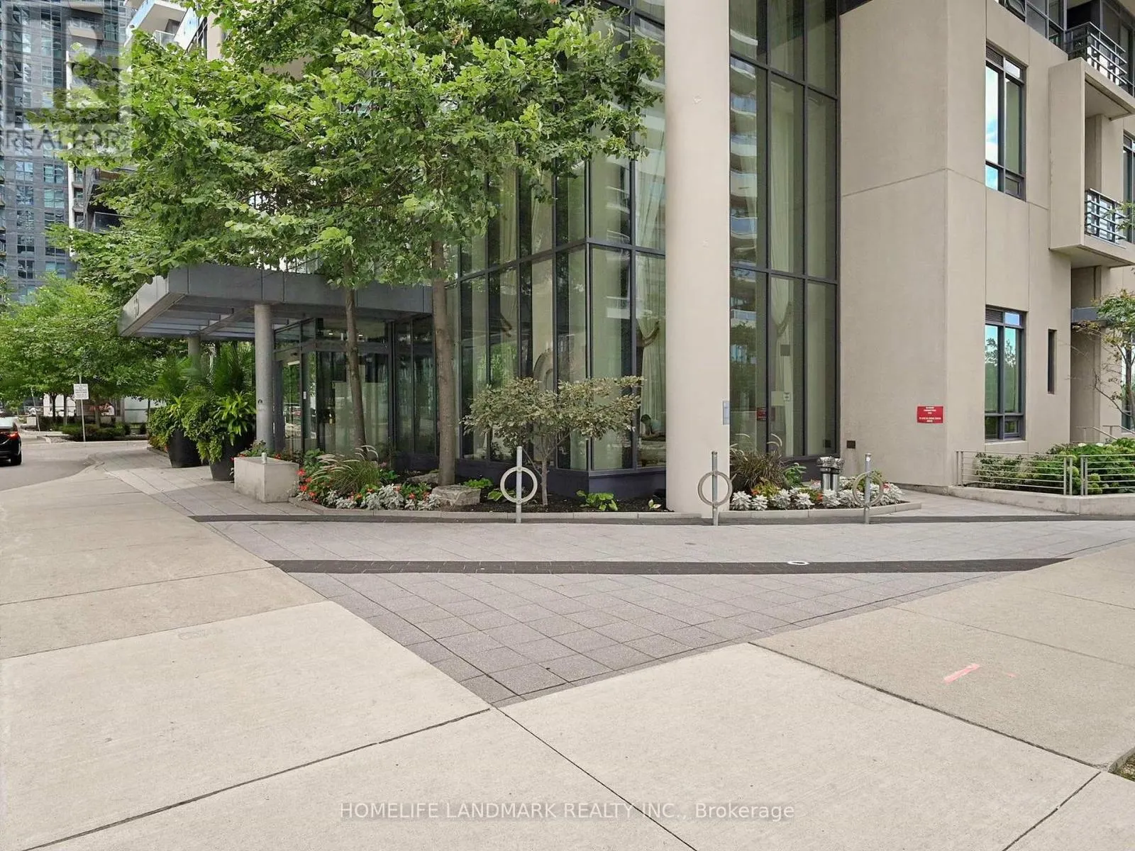 1608 - 59 ANNIE CRAIG DRIVE