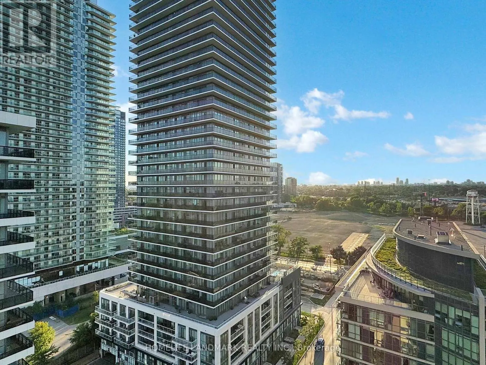 1608 - 59 ANNIE CRAIG DRIVE
