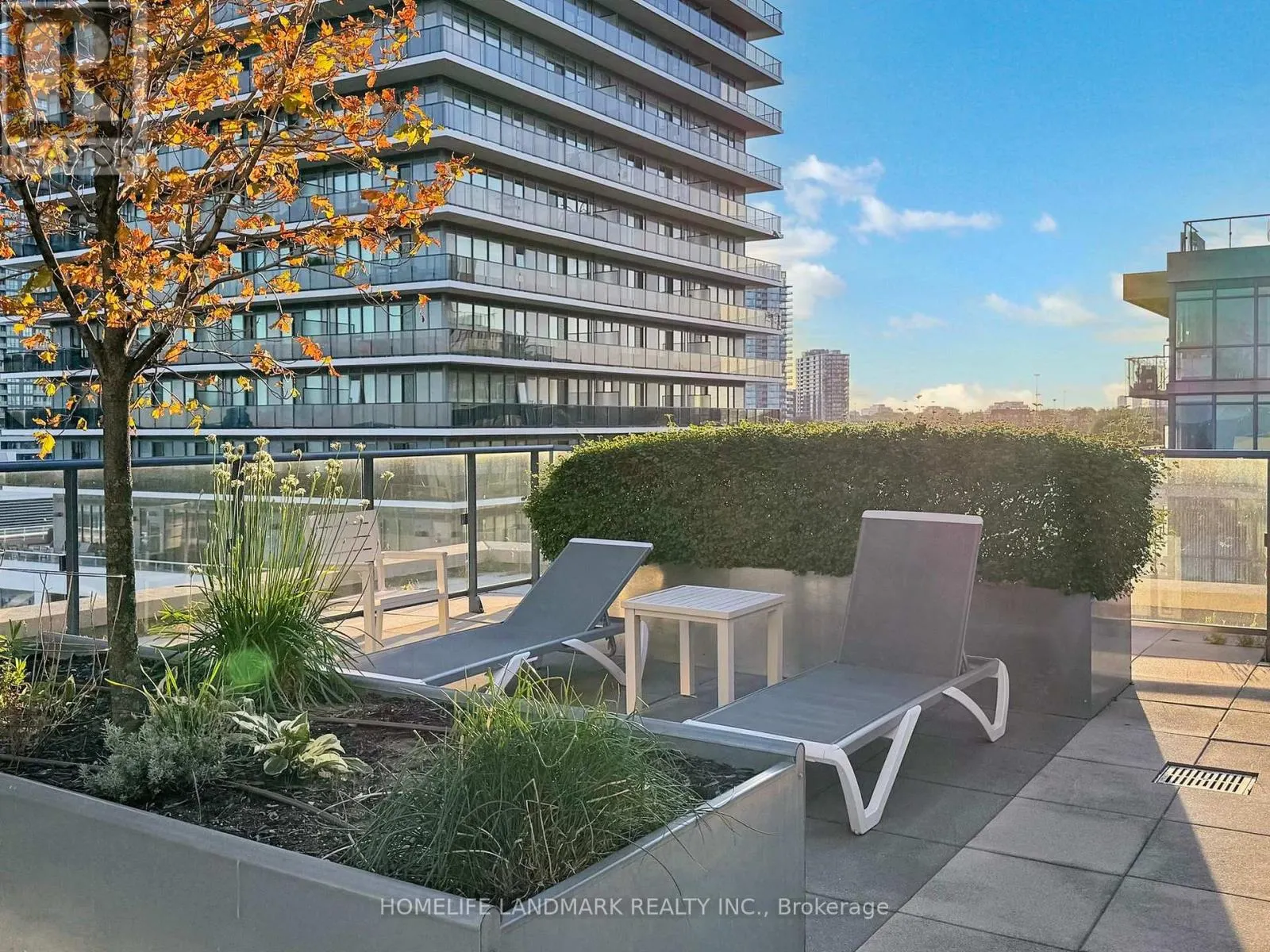 1608 - 59 ANNIE CRAIG DRIVE