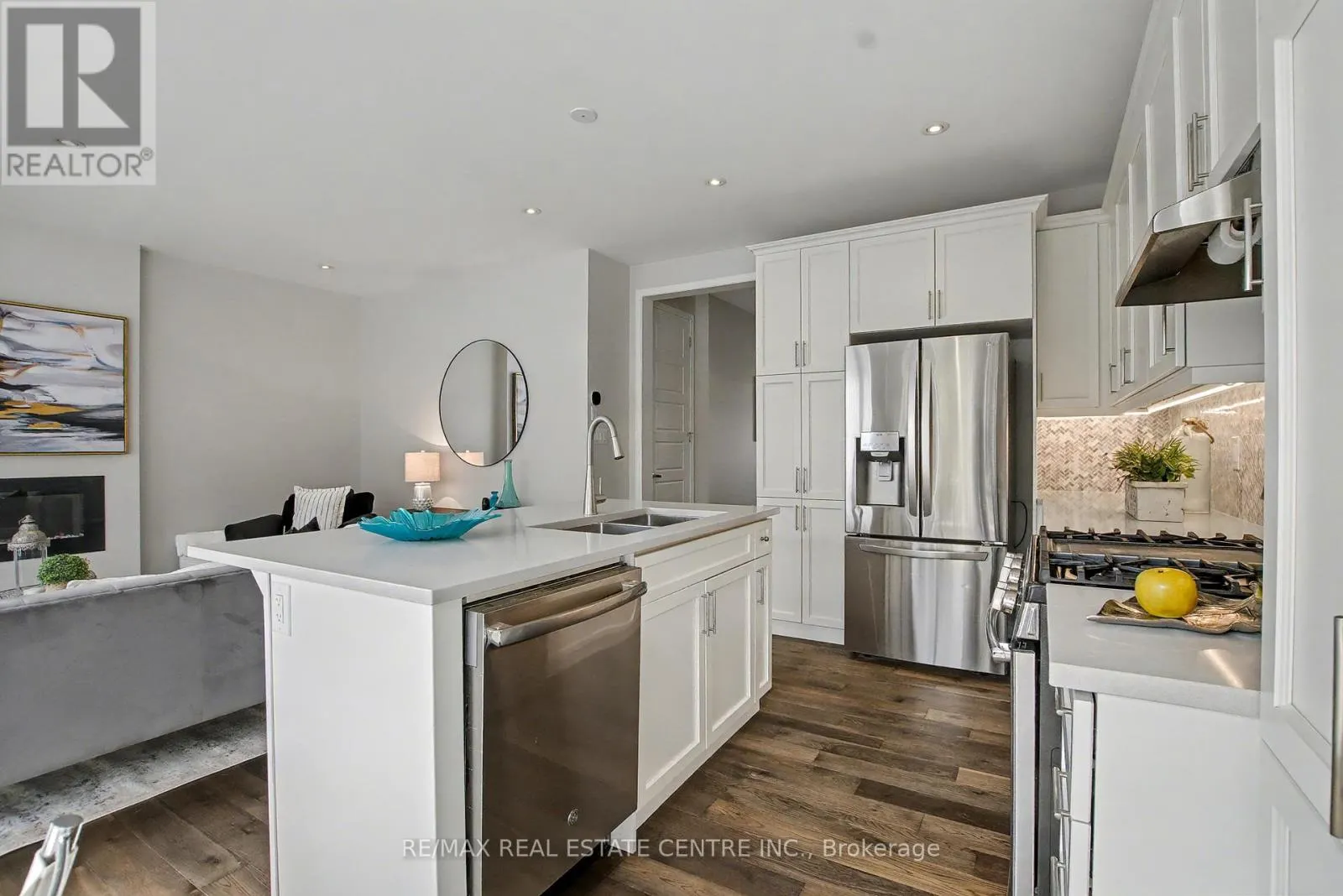 573 JUNEBERRY COURT