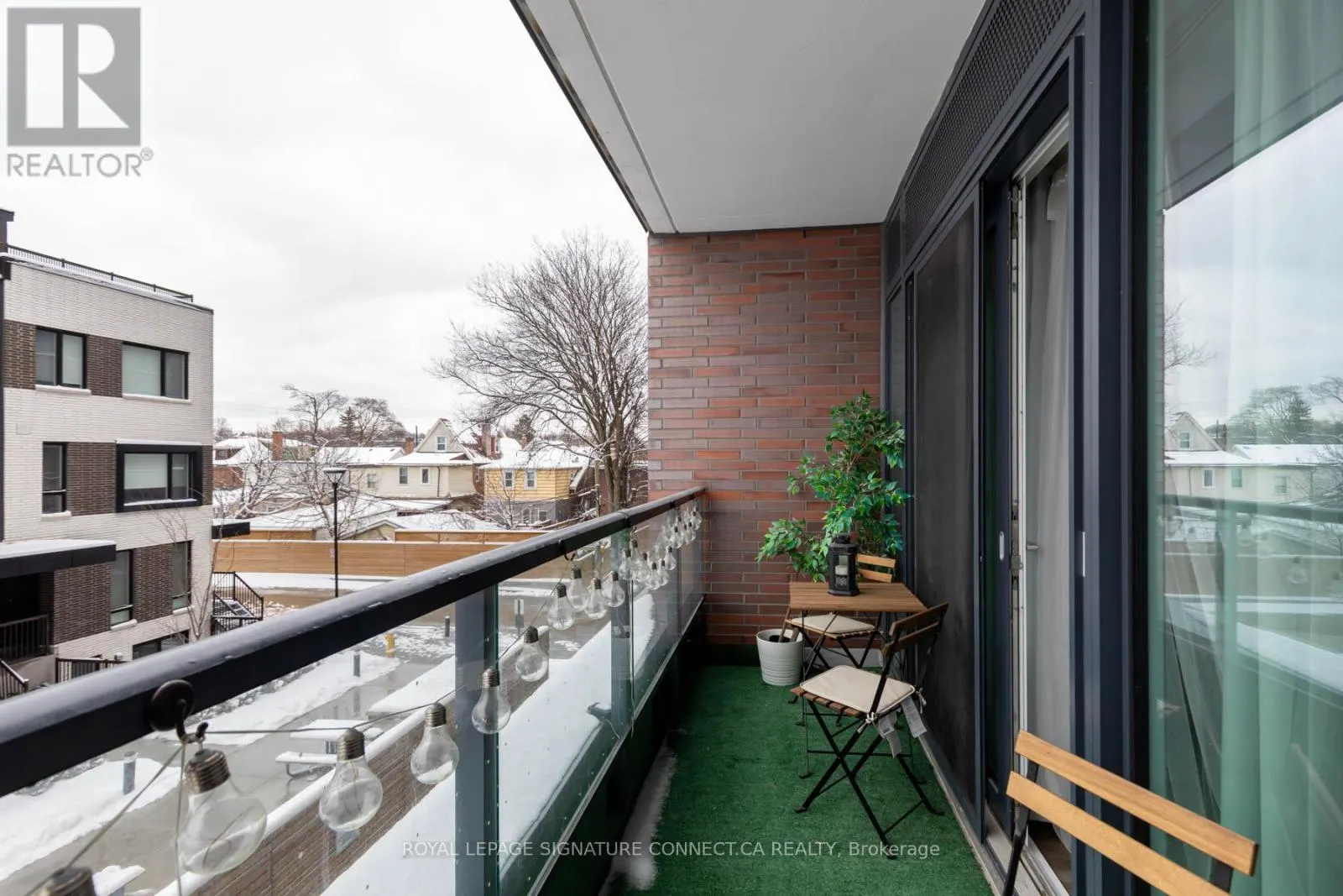219 - 1808 ST CLAIR AVENUE W