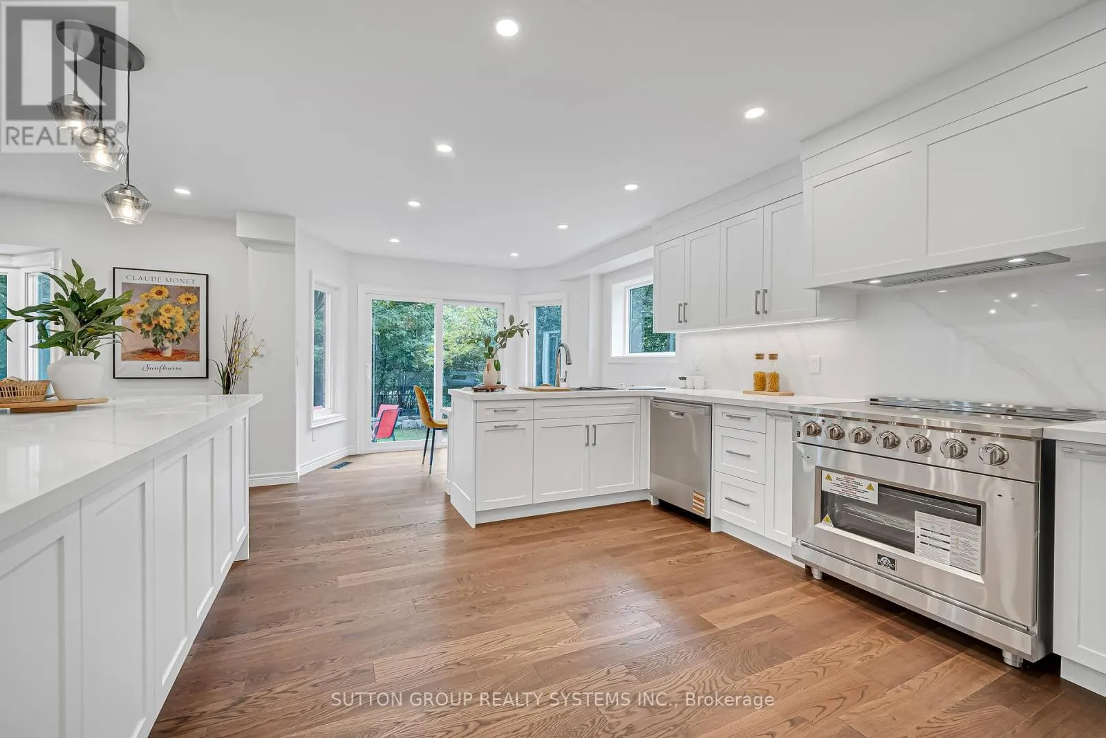 1280 SPRINGWOOD CRESCENT