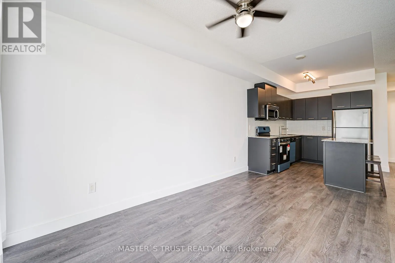 360 SQUARE ONE DRIVE