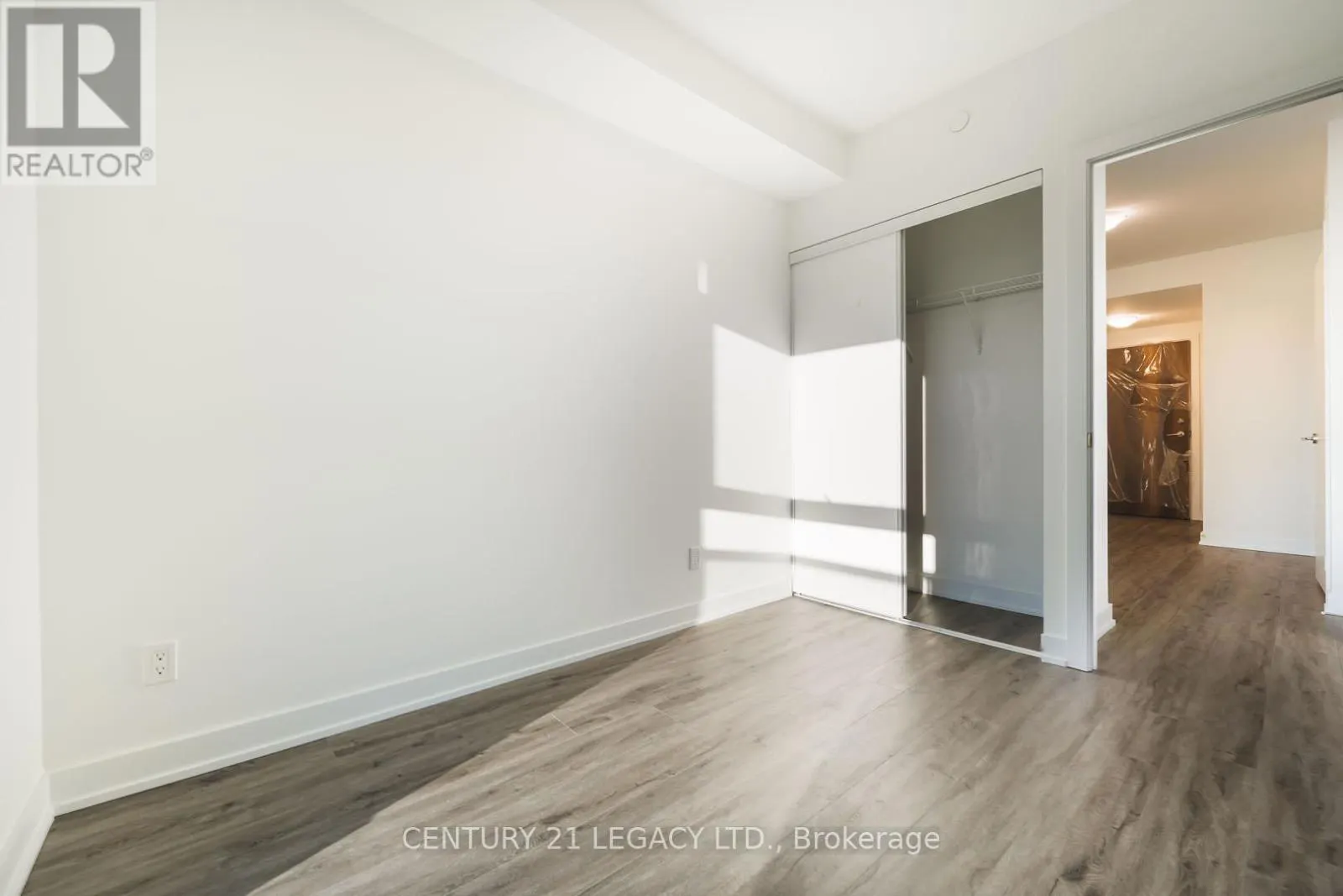 1808 - 251 MANITOBA STREET