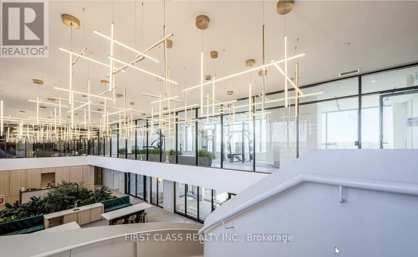 305 - 3071 TRAFALGAR ROAD