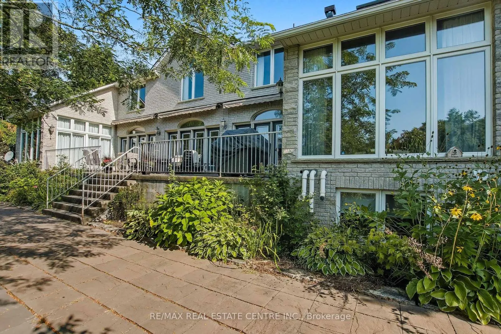 4220 ENNISCLARE DRIVE