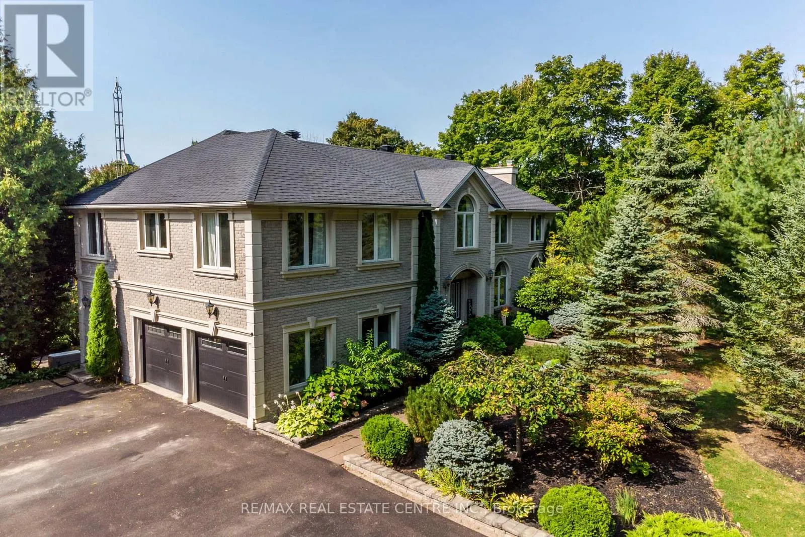 4220 ENNISCLARE DRIVE